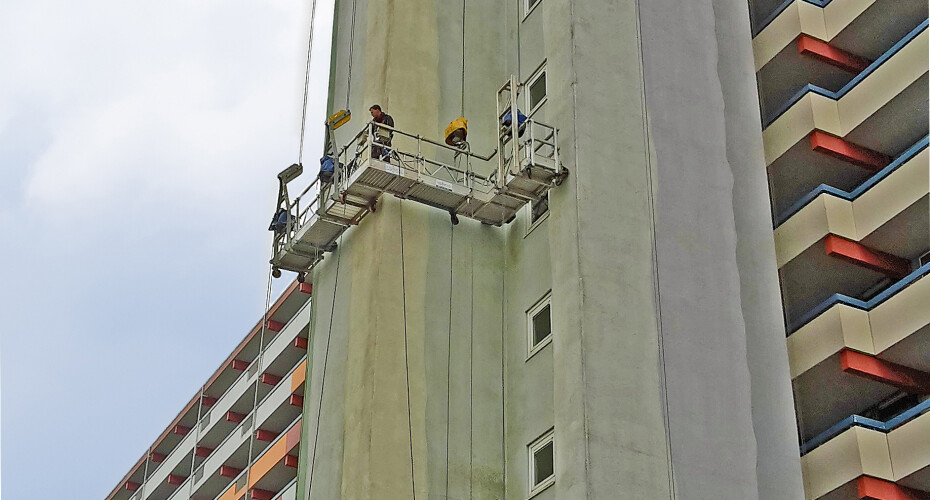 Hoek hangbrug liftschacht